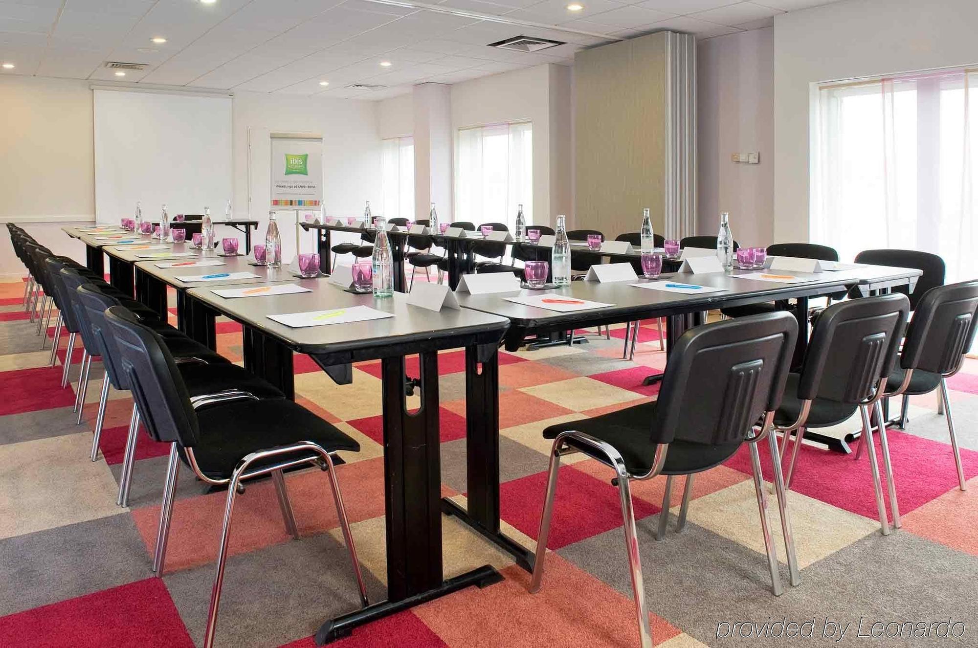 Ibis Styles Melun Ξενοδοχείο Rubelles Εξωτερικό φωτογραφία